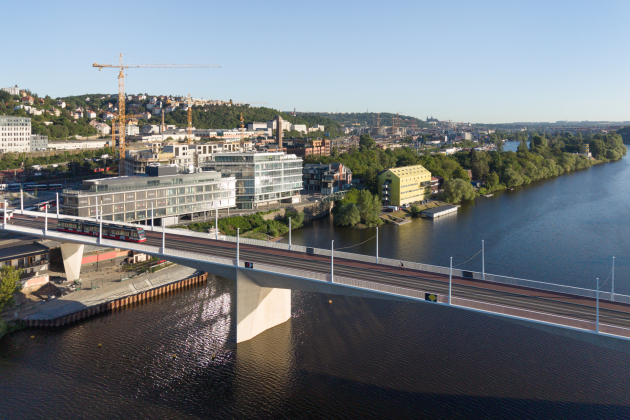 Dvorecký Bridge