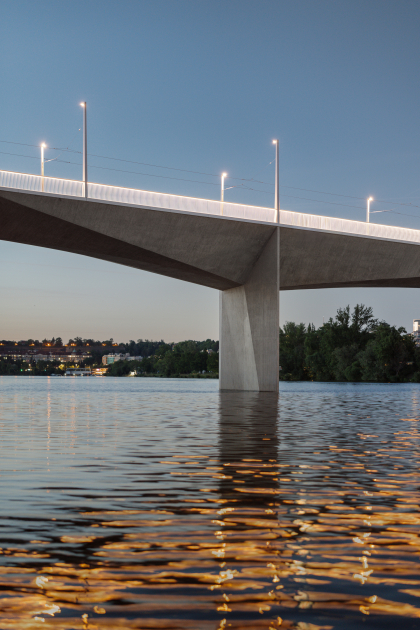 Dvorecký Bridge